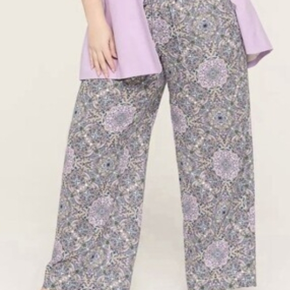2 Piece Set Lane Bryant Lavender Eyelet Blouse and Linen Pant Set